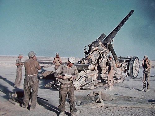 17 cm Kanone 18 in use with the DAK in North Africa circa 1941.jpg